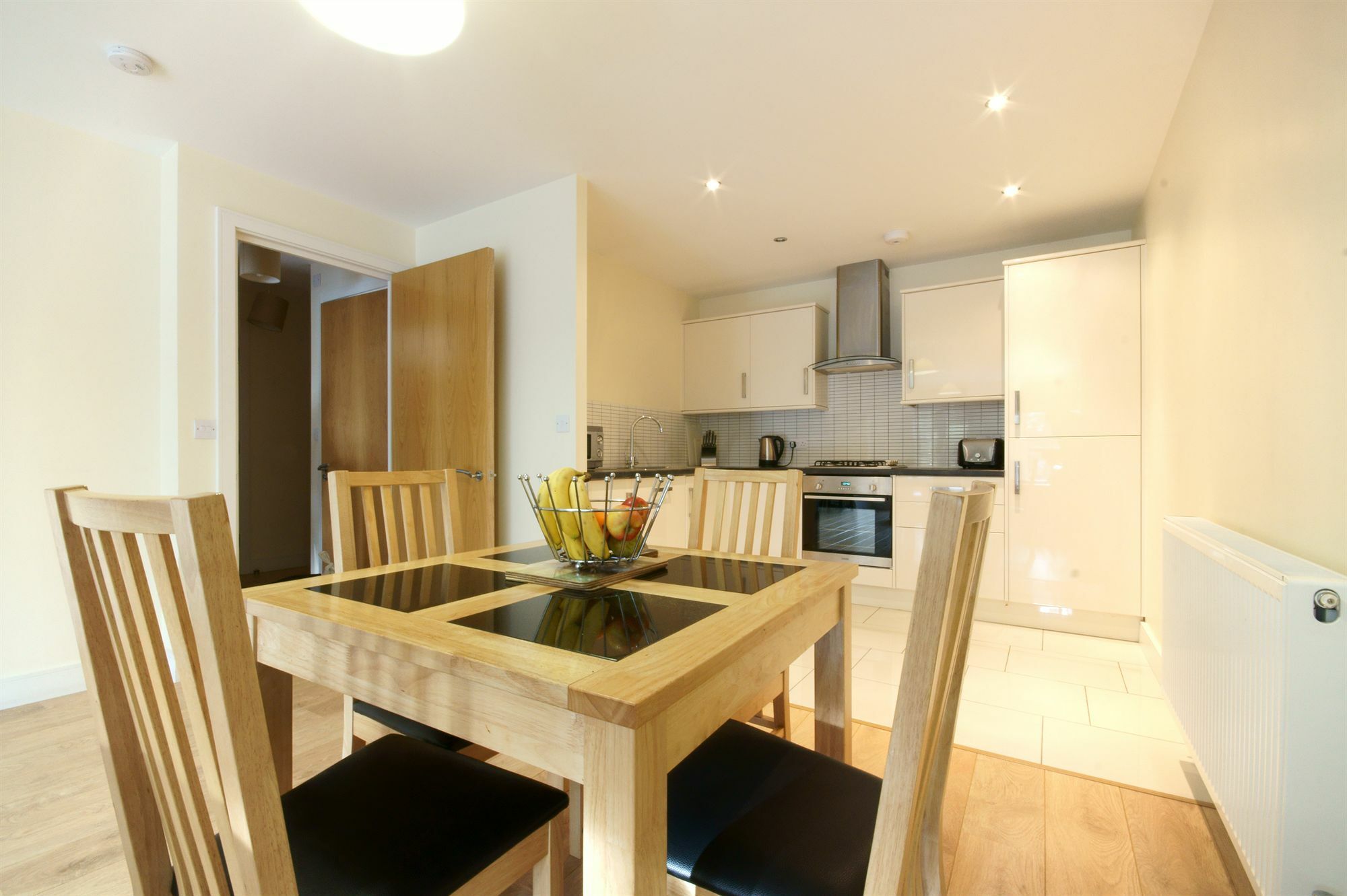 Lodge Drive Serviced Apartments Enfield Eksteriør bilde