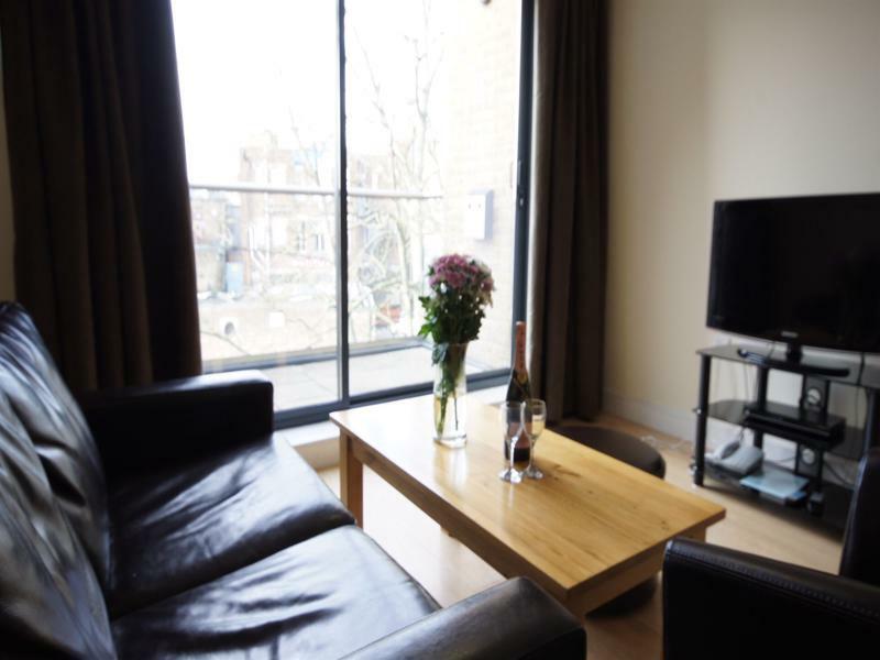 Lodge Drive Serviced Apartments Enfield Eksteriør bilde